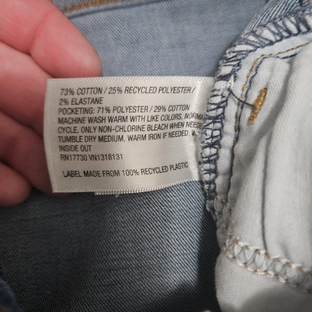 Universal Thread Mid Rise Skinny Jeans! - Picture 5 of 8